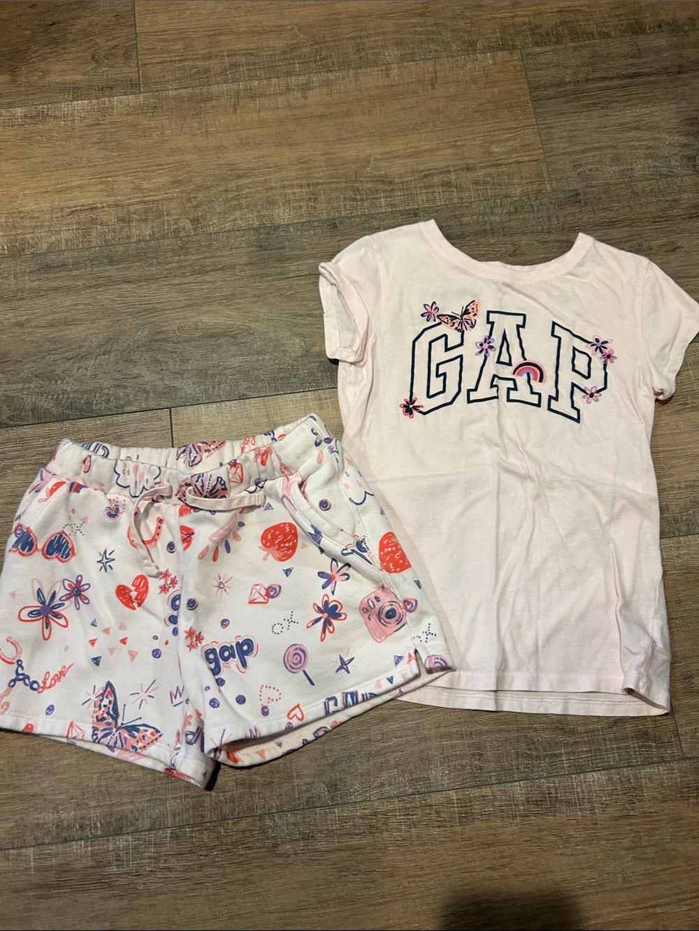 Gap L(10) Outfit